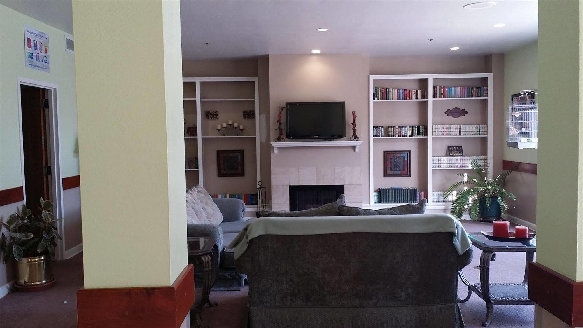 Guest House Inn Medical District Near Texas Tech Univ ลับบ็อก ภายนอก รูปภาพ