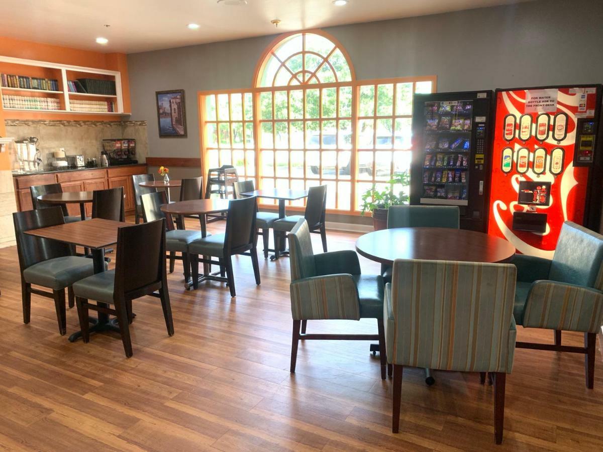 Guest House Inn Medical District Near Texas Tech Univ ลับบ็อก ภายนอก รูปภาพ
